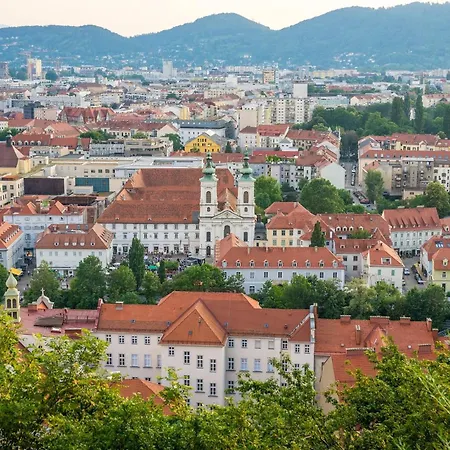 Goldene Pastete - Urban Luxury Graz